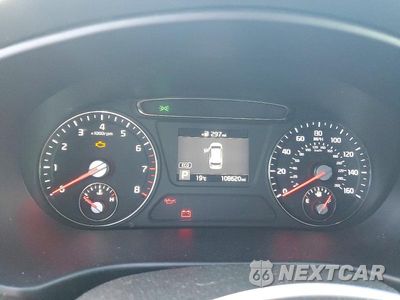 Zdjęcie 9 z 13 samochodu: 2019 KIA SORENTO LX V6 VIN:5XYPG4A58KG483567 - miniatura