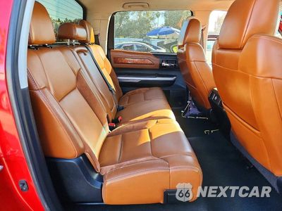 Zdjęcie 10 z 12 samochodu: 2014 TOYOTA TUNDRA CREWMAX PLATINUM VIN:5TFAY5F14EX392733 - miniatura