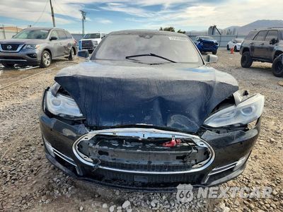 Piąte zdjęcie samochodu w środku: 2015 TESLA MODEL S 70D VIN:5YJSA1S26FF093790 - miniatura