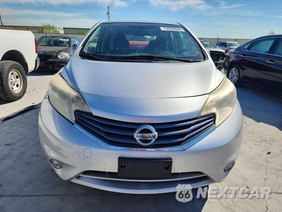 Piąte zdjęcie samochodu w środku: 2014 NISSAN VERSA NOTE S VIN:3N1CE2CP1EL384144 - miniatura