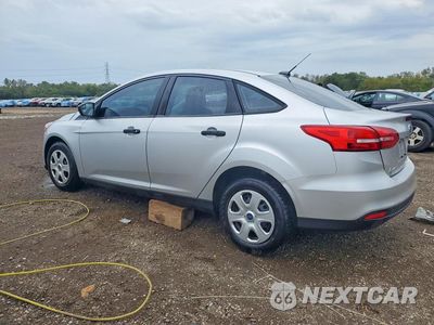 Drugie zdjęcie samochodu z przodu: 2016 FORD FOCUS S VIN:1FADP3E21GL224465 - miniatura