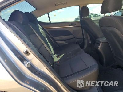 Zdjęcie 10 z 12 samochodu: 2018 HYUNDAI ELANTRA SEL VIN:5NPD84LF2JH325853 - miniatura