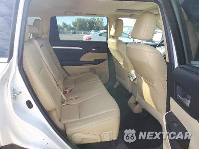 Zdjęcie 11 z 13 samochodu: 2017 TOYOTA HIGHLANDER XLE VIN:5TDJZRFH6HS365271 - miniatura