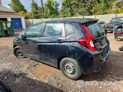 Drugie zdjęcie samochodu z przodu: 2017 HONDA FIT LX VIN:3HGGK5H58HM711168 - miniatura