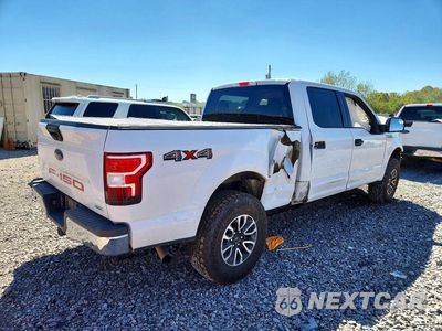 Trzecie zdjęcie samochodu z tyłu: 2018 FORD F150 SUPERCREW VIN:1FTFW1EG9JKF84358 - miniatura