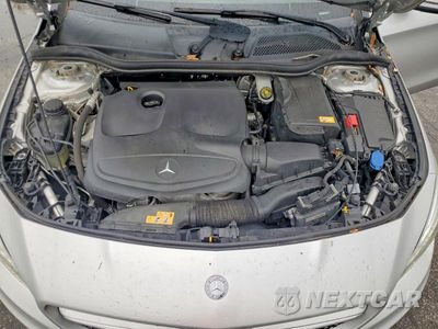 Zdjęcie 11 z 12 samochodu: 2014 MERCEDES-BENZ CLA 250 VIN:WDDSJ4EB7EN050028 - miniatura