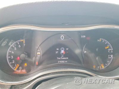 Zdjęcie 9 z 13 samochodu: 2016 JEEP GRAND CHEROKEE VIN:1C4RJFAG4GC318750 - miniatura
