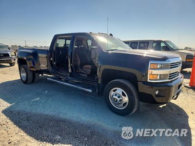 Czwarte zdjęcie samochodu z boku: 2015 CHEVROLET SILVERADO K3500 HIGH COUNTRY VIN:1GC4K1E8XFF569010 - miniatura