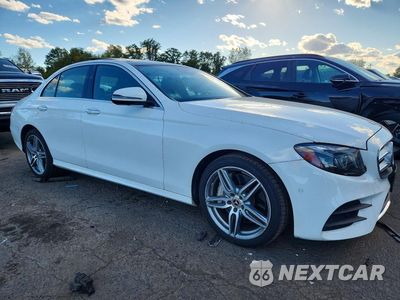 Czwarte zdjęcie samochodu z boku: 2018 MERCEDES-BENZ E 300 4MATIC VIN:WDDZF4KB6JA407026 - miniatura