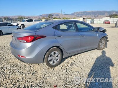 Trzecie zdjęcie samochodu z tyłu: 2016 HYUNDAI ELANTRA SE VIN:5NPDH4AE9GH715948 - miniatura