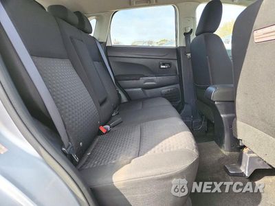 Zdjęcie 10 z 12 samochodu: 2011 MITSUBISHI OUTLANDER SPORT SE VIN:JA4AR4AUXBZ013270 - miniatura