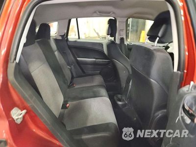 Zdjęcie 10 z 12 samochodu: 2010 DODGE CALIBER SXT VIN:1B3CB4HA4AD546517 - miniatura
