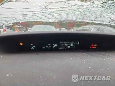 Zdjęcie 9 z 12 samochodu: 2010 TOYOTA PRIUS III VIN:JTDKN3DU9A5083876 - miniatura