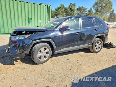 2022 TOYOTA RAV4 LE JTMMWRFV9ND142712 - główne zdjęcie licytacji z USA - miniatura