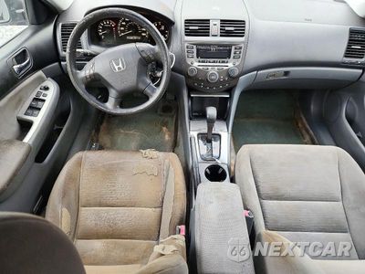 Zdjęcie 8 z 12 samochodu: 2007 HONDA ACCORD EX VIN:1HGCM56797A135664 - miniatura