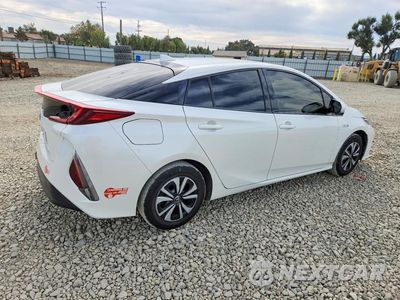 Trzecie zdjęcie samochodu z tyłu: 2018 TOYOTA PRIUS PRIME PREMIUM VIN:JTDKARFPXJ3096296 - miniatura