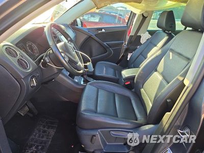 Zdjęcie 7 z 13 samochodu: 2015 VOLKSWAGEN TIGUAN S VIN:WVGBV7AX2FW587642 - miniatura