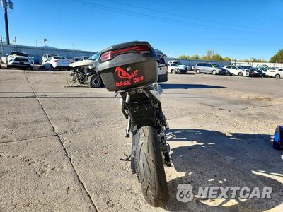 Czwarte zdjęcie samochodu z boku: 2024 SUZUKI GSX800 R VIN:JS1EM11B1R7100011 - miniatura