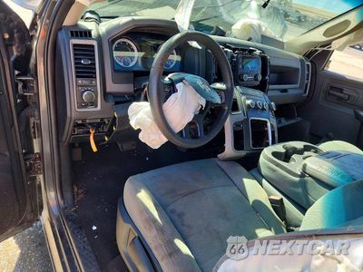 Zdjęcie 8 z 12 samochodu: 2019 RAM 1500 CLASSIC TRADESMAN VIN:3C6JR6AG7KG502325 - miniatura