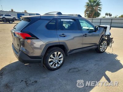 Trzecie zdjęcie samochodu z tyłu: 2021 TOYOTA RAV4 XLE PREMIUM VIN:2T3A1RFVXMW160588 - miniatura