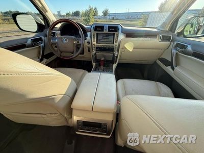 Zdjęcie 9 z 10 samochodu: 2011 LEXUS GX 460 VIN:JTJBM7FX5B5018524 - miniatura