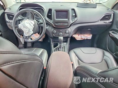 Zdjęcie 8 z 14 samochodu: 2019 JEEP CHEROKEE LATITUDE PLUS VIN:1C4PJLLB0KD448292 - miniatura