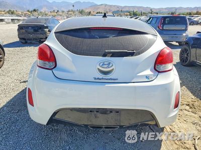 Zdjęcie 6 z 12 samochodu: 2013 HYUNDAI VELOSTER BASE VIN:KMHTC6AD0DU094061 - miniatura