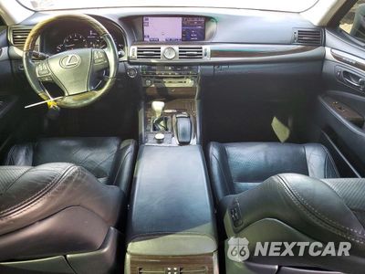 Zdjęcie 8 z 12 samochodu: 2013 LEXUS LS 460L VIN:JTHGL5EF6D5047881 - miniatura