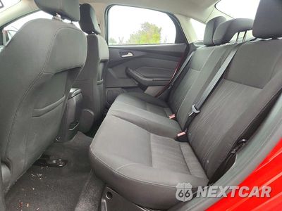 Zdjęcie 10 z 12 samochodu: 2015 FORD FOCUS SE VIN:1FADP3F29FL272714 - miniatura
