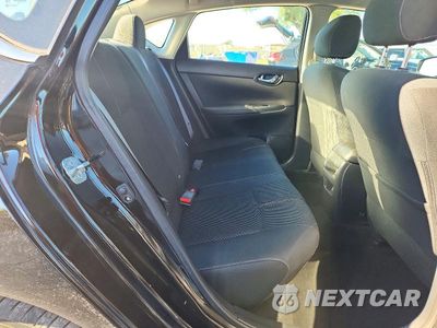 Zdjęcie 10 z 12 samochodu: 2017 NISSAN SENTRA S VIN:3N1AB7AP7HY225605 - miniatura