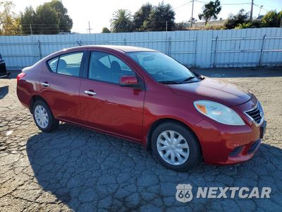 Czwarte zdjęcie samochodu z boku: 2012 NISSAN VERSA 1.6 S VIN:3N1CN7AP6CL928893 - miniatura