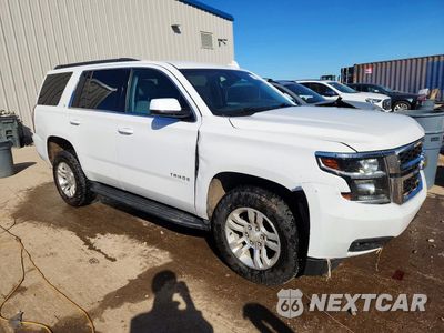 Czwarte zdjęcie samochodu z boku: 2020 CHEVROLET TAHOE K1500 LT VIN:1GNSKBKC2LR217966 - miniatura