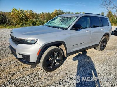 2023 JEEP GRAND CHEROKEE L LAREDO 1C4RJKAG9P8896371 - główne zdjęcie licytacji z USA - miniatura