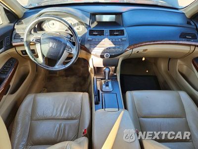 Zdjęcie 8 z 12 samochodu: 2011 HONDA ACCORD EXL VIN:1HGCP3F88BA014427 - miniatura