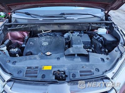Zdjęcie 12 z 13 samochodu: 2019 TOYOTA HIGHLANDER LE PLUS VIN:5TDZZRFH6KS332782 - miniatura