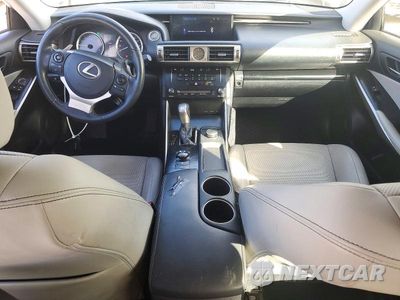 Zdjęcie 8 z 13 samochodu: 2014 LEXUS IS 250 VIN:JTHBF1D23E5038520 - miniatura