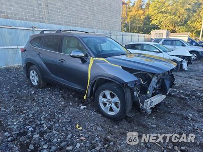 Czwarte zdjęcie samochodu z boku: 2021 TOYOTA HIGHLANDER LE VIN:5TDBZRBH1MS530826 - miniatura
