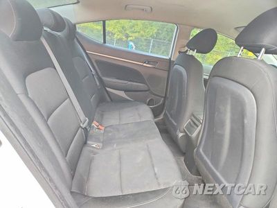 Zdjęcie 10 z 12 samochodu: 2018 HYUNDAI ELANTRA SEL VIN:5NPD84LFXJH220624 - miniatura