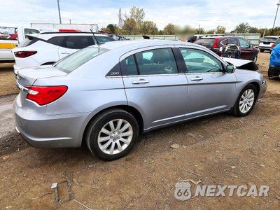 Trzecie zdjęcie samochodu z tyłu: 2013 CHRYSLER 200 LIMITED VIN:1C3CCBCG6DN743994 - miniatura