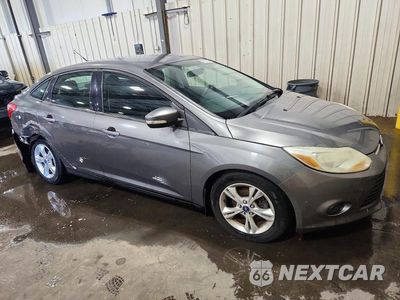 Czwarte zdjęcie samochodu z boku: 2013 FORD FOCUS SE VIN:1FADP3F28DL156353 - miniatura