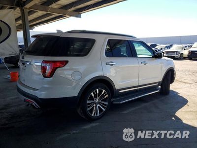 Trzecie zdjęcie samochodu z tyłu: 2016 FORD EXPLORER PLATINUM VIN:1FM5K8HT0GGC59646 - miniatura