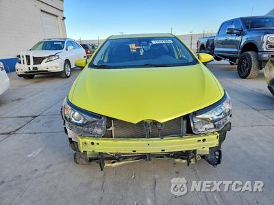 Piąte zdjęcie samochodu w środku: 2018 TOYOTA COROLLA IM BASE VIN:JTNKARJE7JJ555510 - miniatura