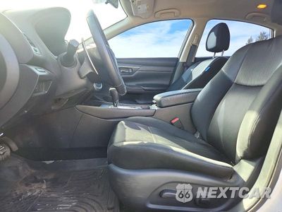 Zdjęcie 7 z 13 samochodu: 2017 NISSAN ALTIMA 2.5 SR VIN:1N4AL3AP8HC116202 - miniatura