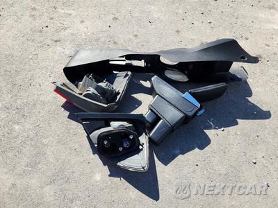 Zdjęcie 12 z 13 samochodu: 2013 HONDA FIT SPORT VIN:JHMGE8H51DC043943 - miniatura