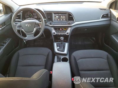 Zdjęcie 8 z 12 samochodu: 2018 HYUNDAI ELANTRA SE VIN:5NPD74LF7JH377384 - miniatura