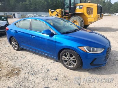 Czwarte zdjęcie samochodu z boku: 2017 HYUNDAI ELANTRA SE VIN:5NPD84LF1HH131535 - miniatura
