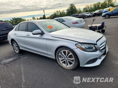 Czwarte zdjęcie samochodu z boku: 2015 MERCEDES-BENZ C 300 4MATIC VIN:55SWF4KB2FU048641 - miniatura