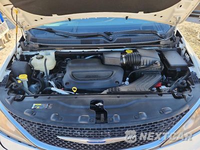 Zdjęcie 12 z 13 samochodu: 2019 CHRYSLER PACIFICA TOURING L VIN:2C4RC1BGXKR732210 - miniatura