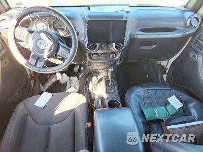 Zdjęcie 8 z 13 samochodu: 2017 JEEP WRANGLER UNLIMITED SPORT VIN:1C4BJWDG6HL570269 - miniatura