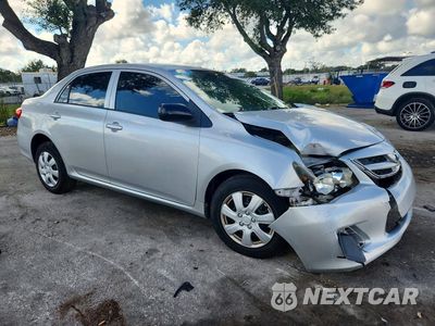 Czwarte zdjęcie samochodu z boku: 2011 TOYOTA COROLLA BASE VIN:2T1BU4EE9BC562111 - miniatura